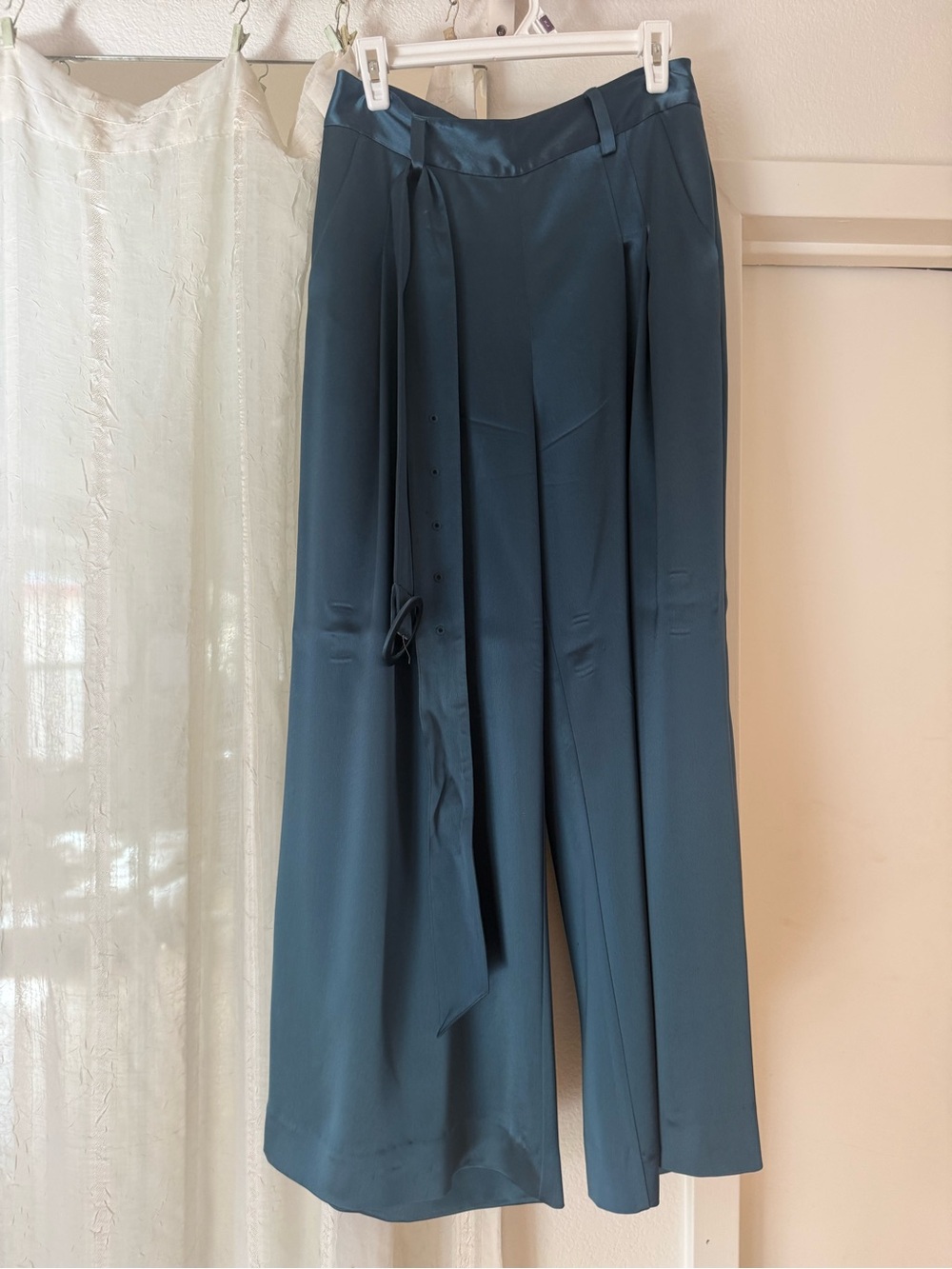 Cinq à Sept Wide-Leg Satin Pants | Size 6 | Teal Blue-Gray | Belted
